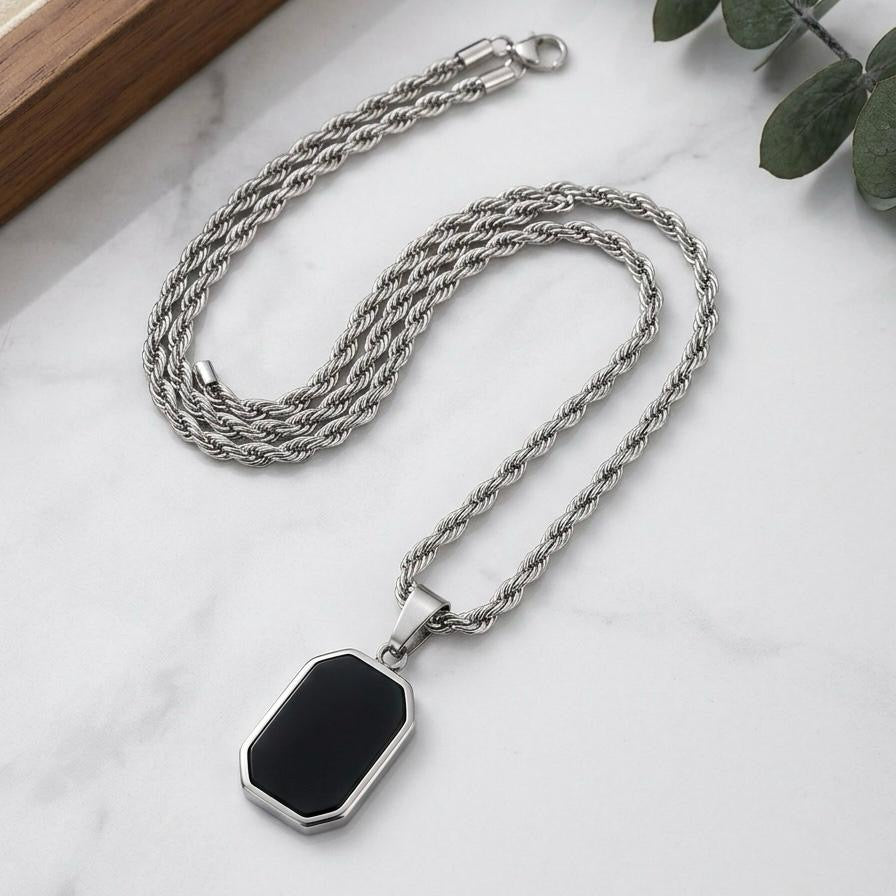 Onyx Pendant with Rope chain