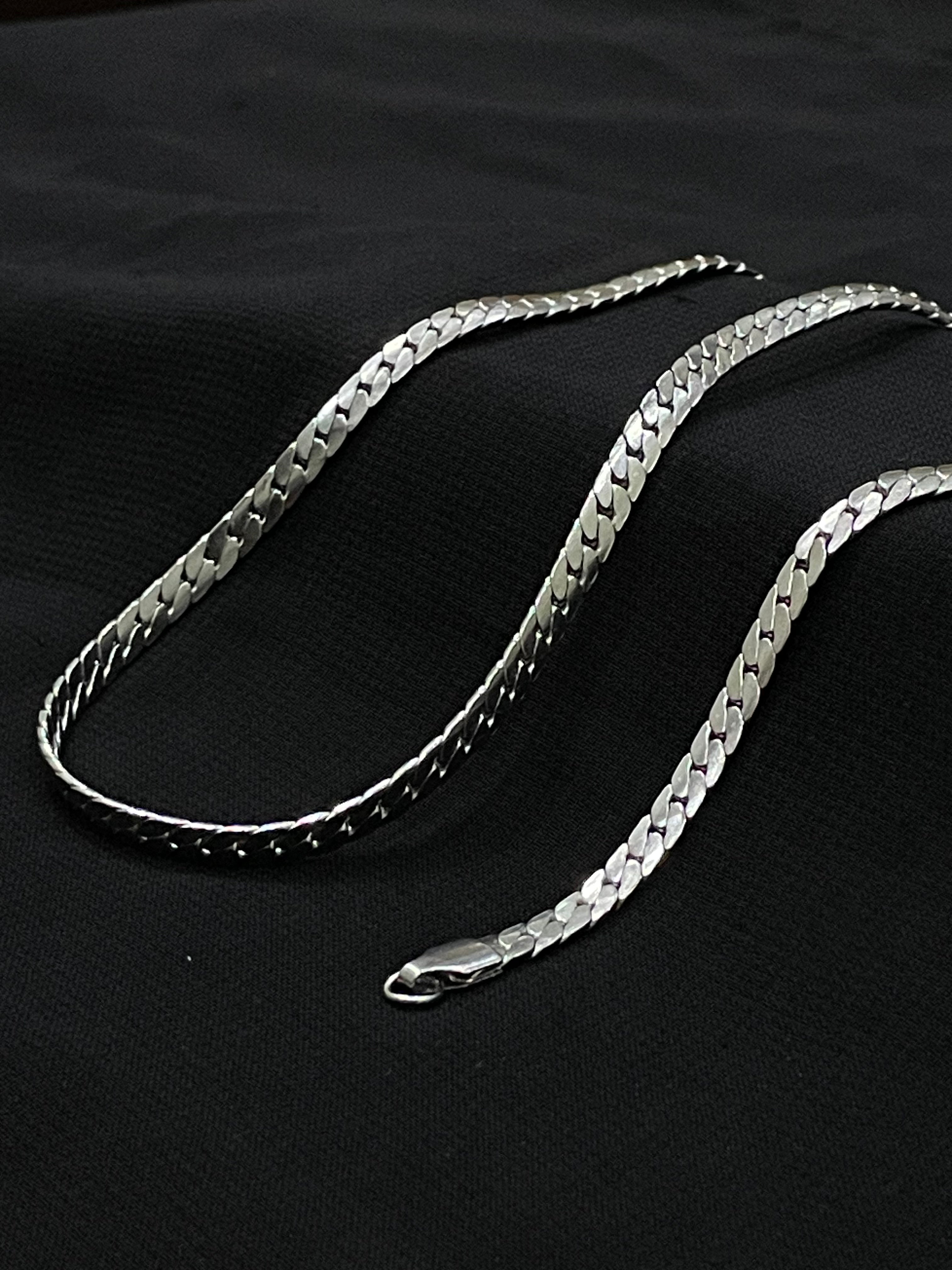 Curb Chain Sleek