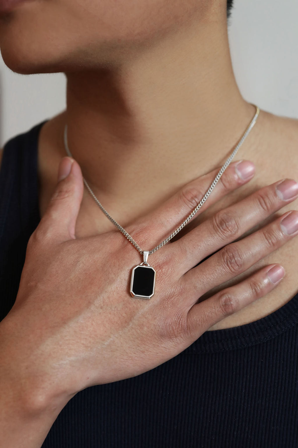 Black onyx pendant