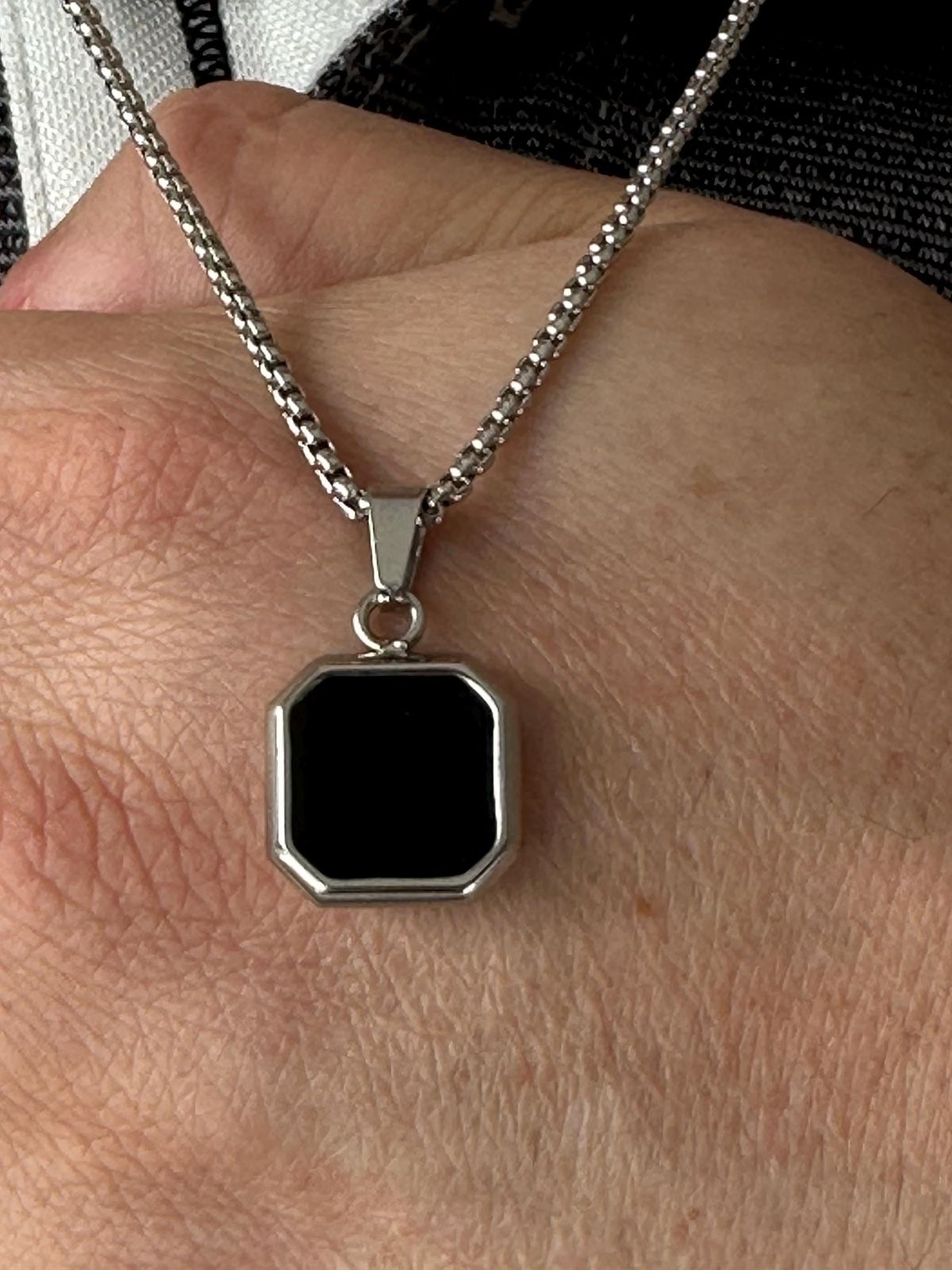 Black onyx pendant