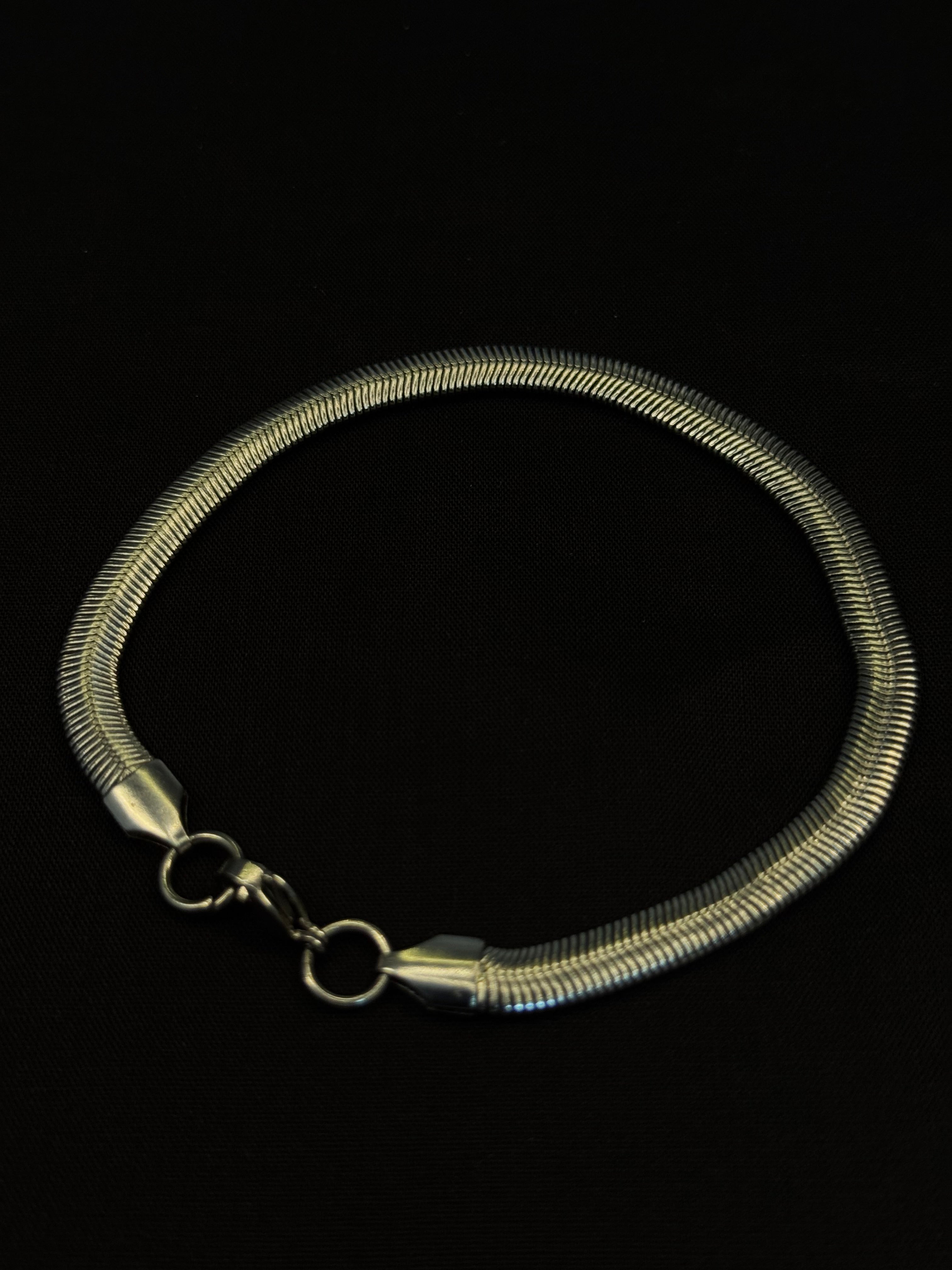 Pure Snake Bracelet