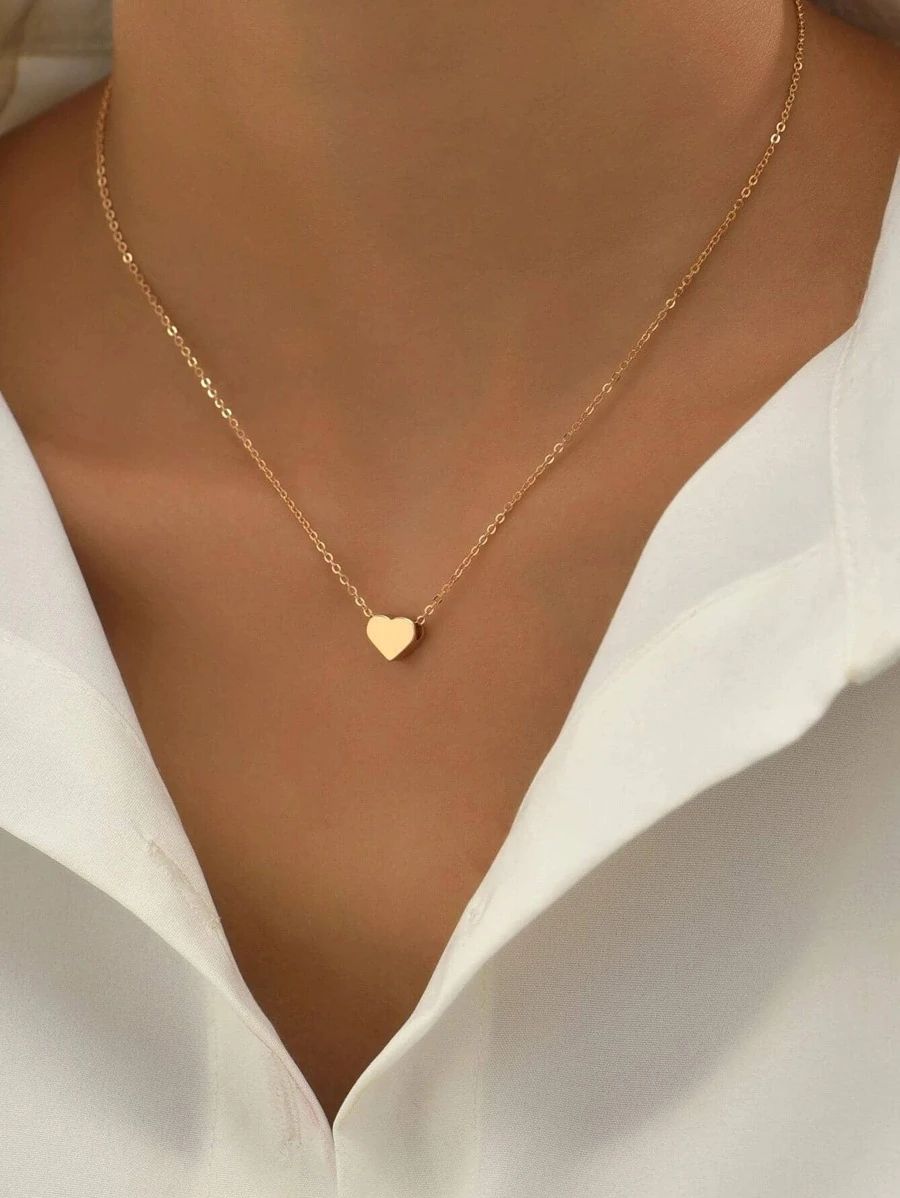 Sleek heart pendant